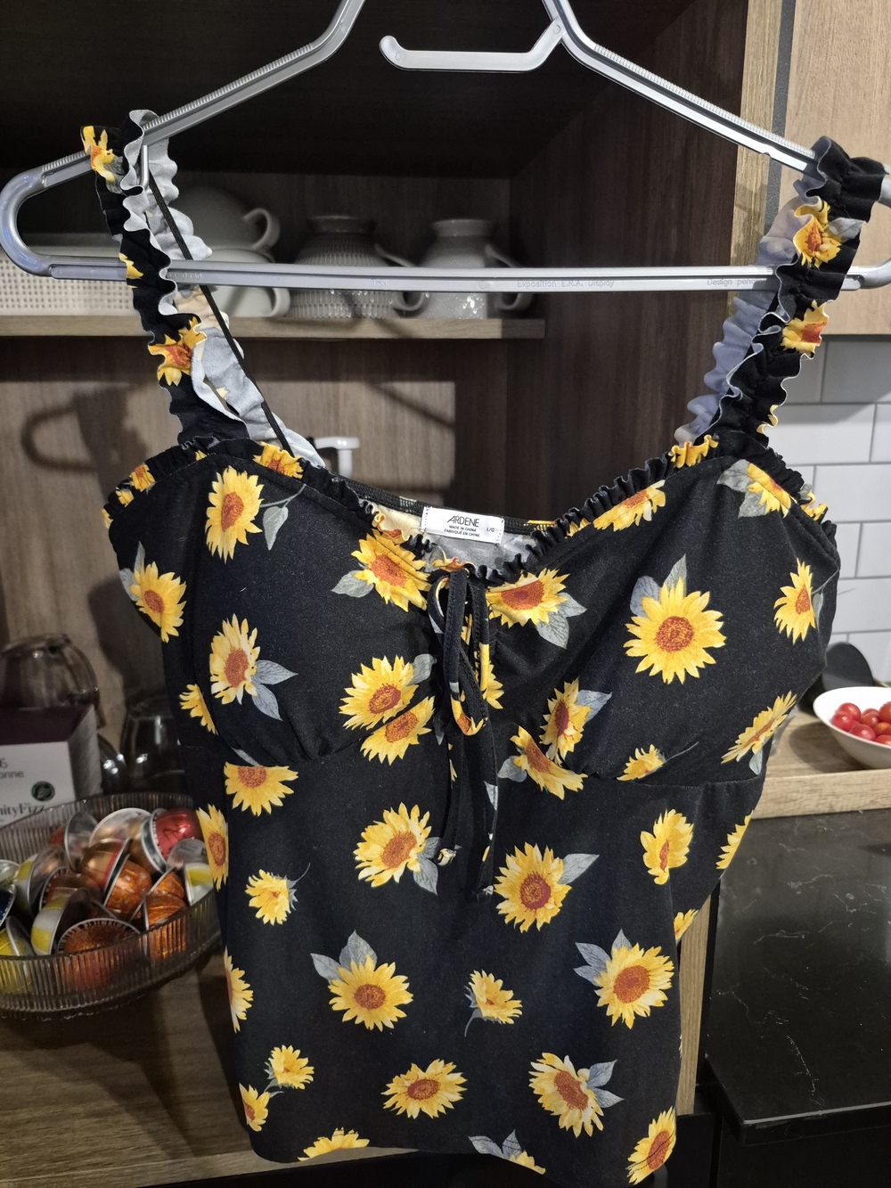 Ardene Black Sunflower Tie-Front Ruffle Crop Top